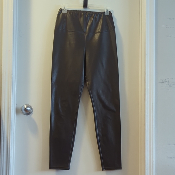 Wilfred Free Bundle - Picture 6 of 14